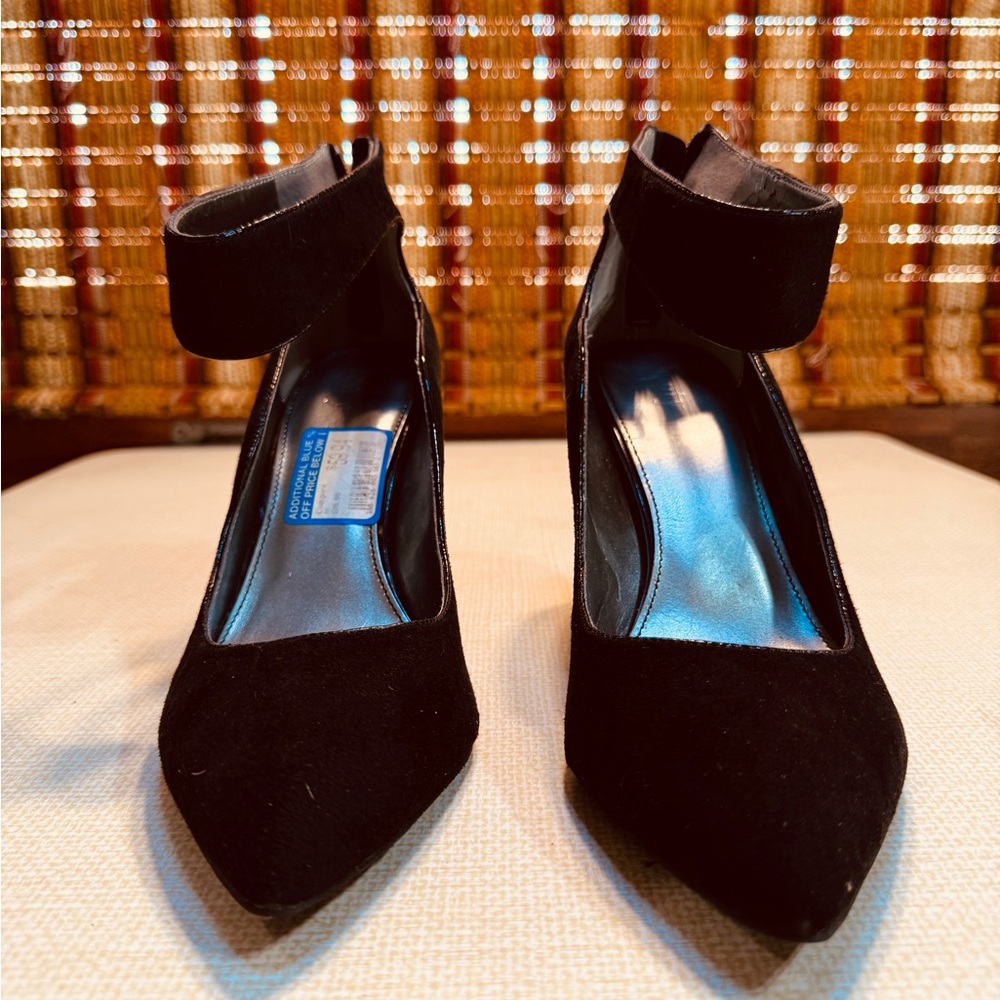 Levity Black Ankle Strap Heels Size 11